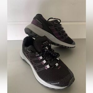 Merrill fly strike women’s running shoes size 5.5 NEW NO TAGS